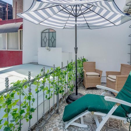 Отель Casa Amatlan Ciento Dos Мехико Экстерьер фото